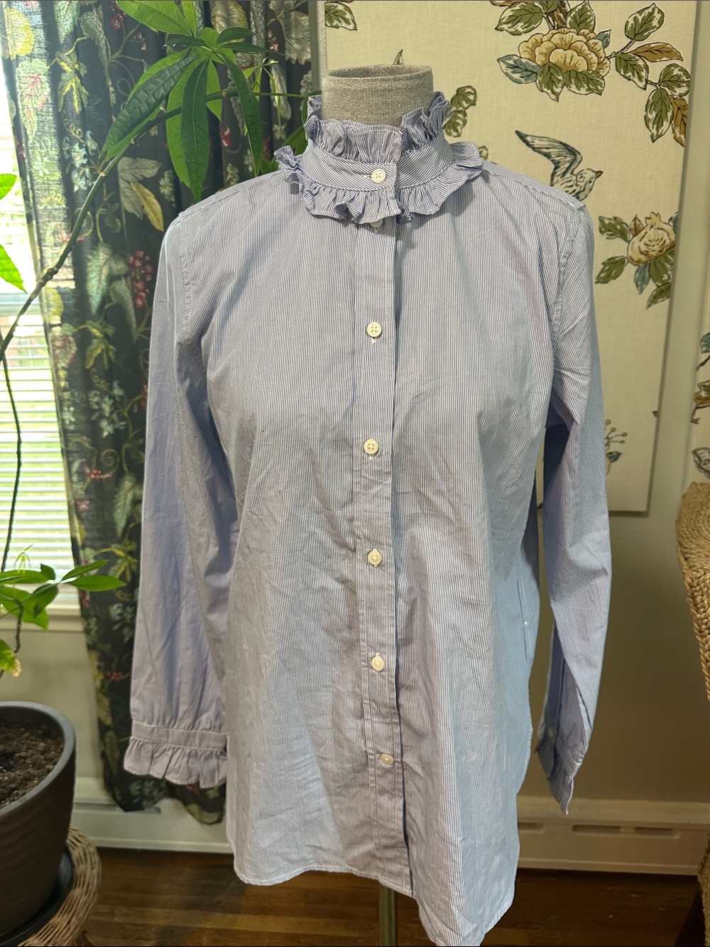 J.Crew 100% Cotton Blue & White Striped Ruffle Classic Button-Down Shirt Size 6